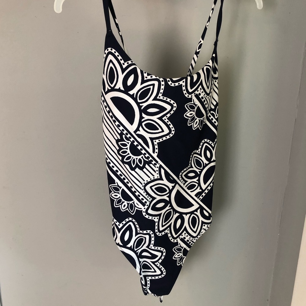 SUPER CUTE NAVY BLUE ONE PIECE AERIE